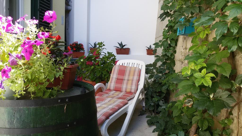 Apartments Salona تروغير الغرفة الصورة