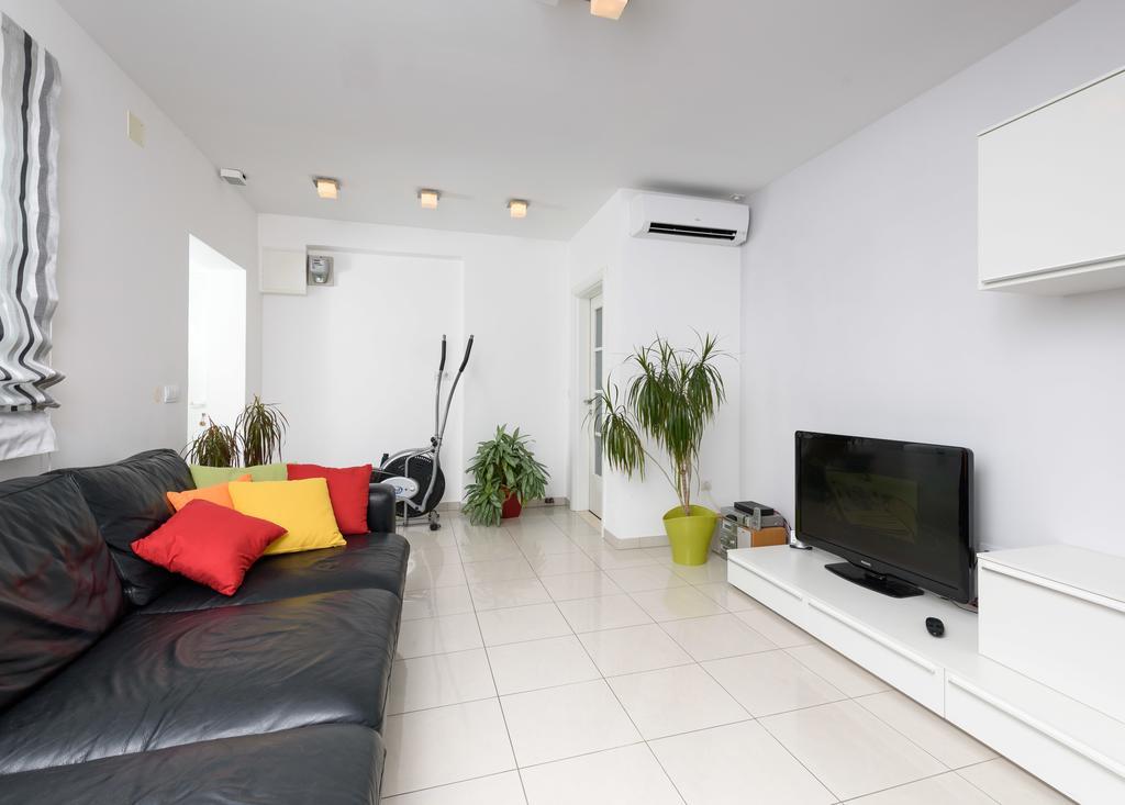 Apartments Salona تروغير المظهر الخارجي الصورة